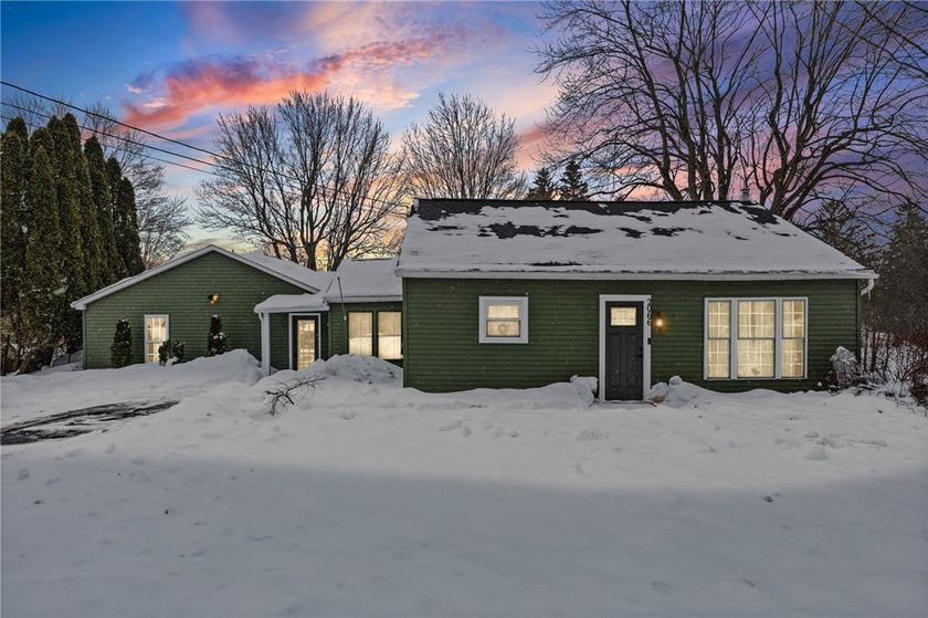 Completely remodeled Cape Cod backing to the scenic Ontario Golf - Beach Home for sale in Ontario, New York on Beachhouse.com