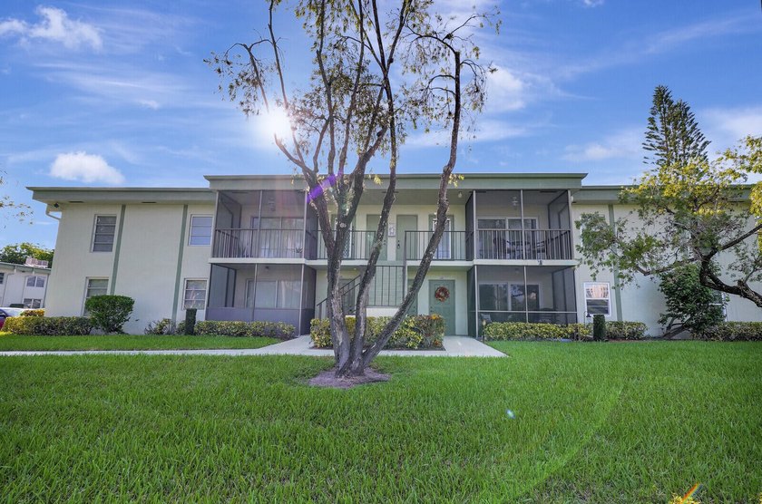 Welcome to Evergreen inside the Village of Oriole community in - Beach Condo for sale in Delray Beach, Florida on Beachhouse.com