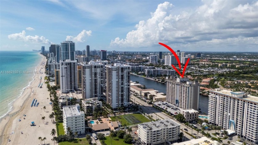 Canal front, high floor, bright corner unit with a panoramic - Beach Condo for sale in Hollywood, Florida on Beachhouse.com