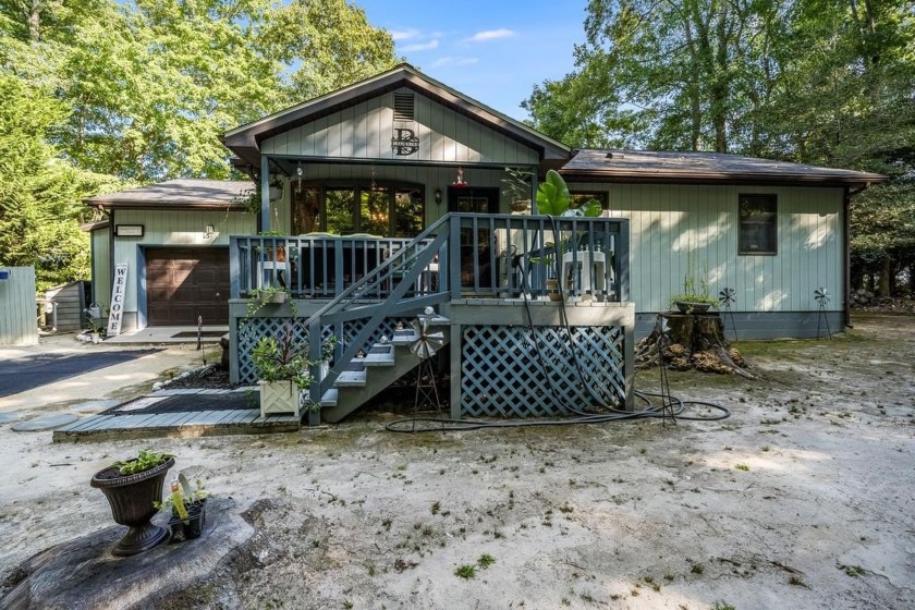 Storybook Charm exudes from this adorable 2 Bdrm/2 Bath home in - Beach Home for sale in Greenbackville, Virginia on Beachhouse.com