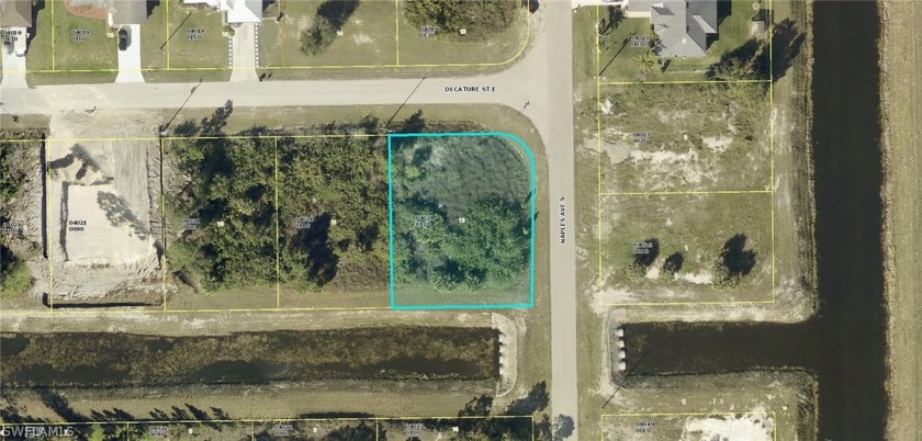 Southern exposure corner site on a canal
Great location easy - Beach Lot for sale in Lehigh Acres, Florida on Beachhouse.com