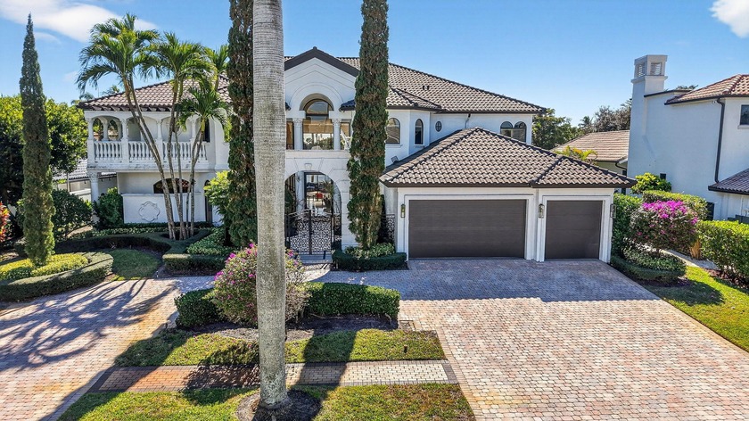 Renovated luxury estate home in St. Andrews Country Club, with - Beach Home for sale in Boca Raton, Florida on Beachhouse.com