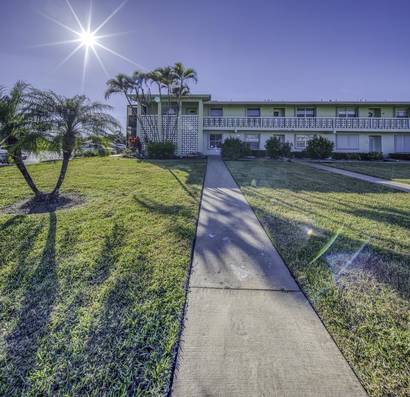 REDUCED FOR QUICK SALE- whether you are downsizing from the - Beach Condo for sale in Delray Beach, Florida on Beachhouse.com