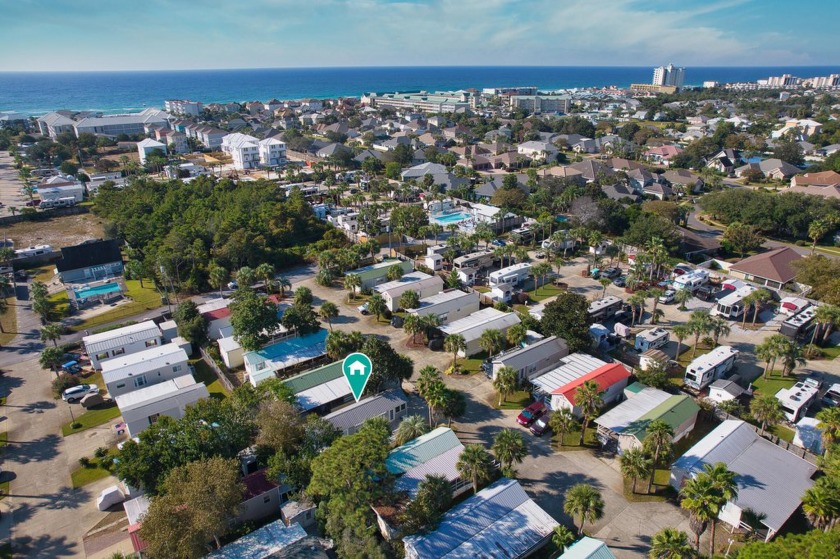 The Beach House offers a true coastal retreat, perfect for those - Beach Home for sale in Miramar Beach, Florida on Beachhouse.com