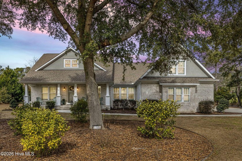 This is the custom home you have been searching for in the - Beach Home for sale in Hampstead, North Carolina on Beachhouse.com