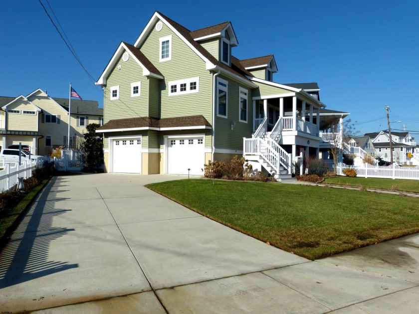 This single family home is six years young and located in the - Beach Home for sale in Ocean City, New Jersey on Beachhouse.com