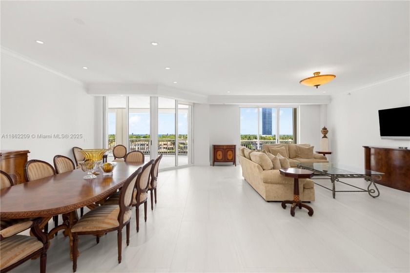 One of 22 Homes spanning an impressive 3,050 square feet, this - Beach Condo for sale in Aventura, Florida on Beachhouse.com
