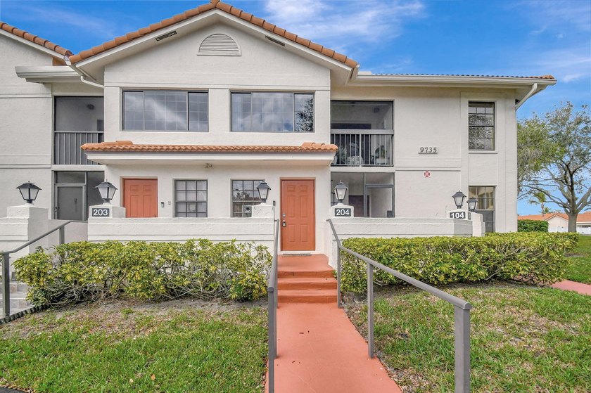 This beautiful 55+ community has a lot to offer. Enjoy the many - Beach Condo for sale in Boynton Beach, Florida on Beachhouse.com