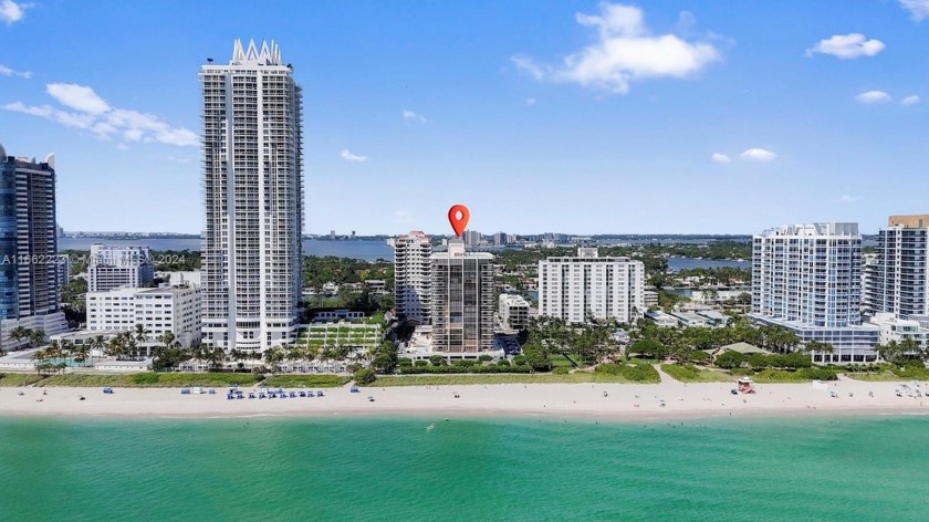 This spacious corner unit in Miami Beach offers an ideal living - Beach Condo for sale in Miami Beach, Florida on Beachhouse.com