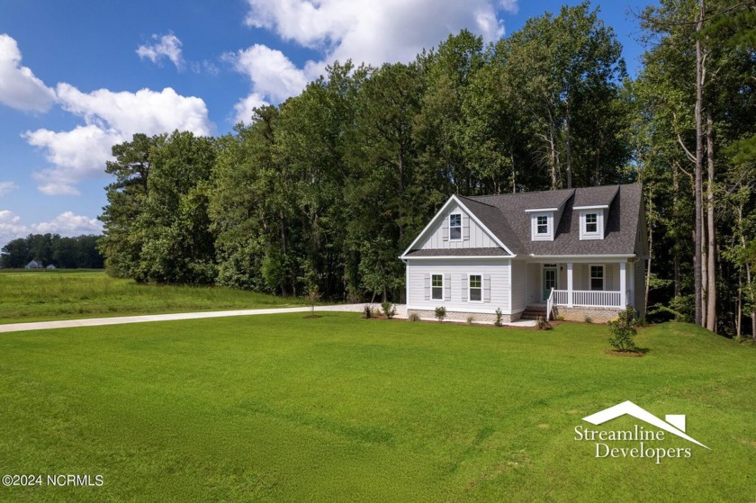 ''The Causeway'' is a brand new home, tucked back on a - Beach Home for sale in Minnesott Beach, North Carolina on Beachhouse.com