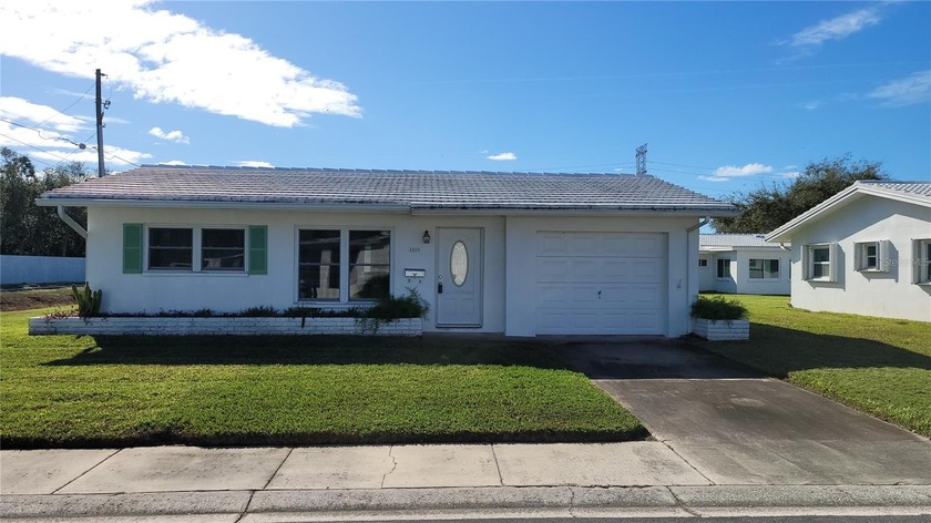 Under contract-accepting backup offers. Looking For Investors - Beach Home for sale in Pinellas Park, Florida on Beachhouse.com
