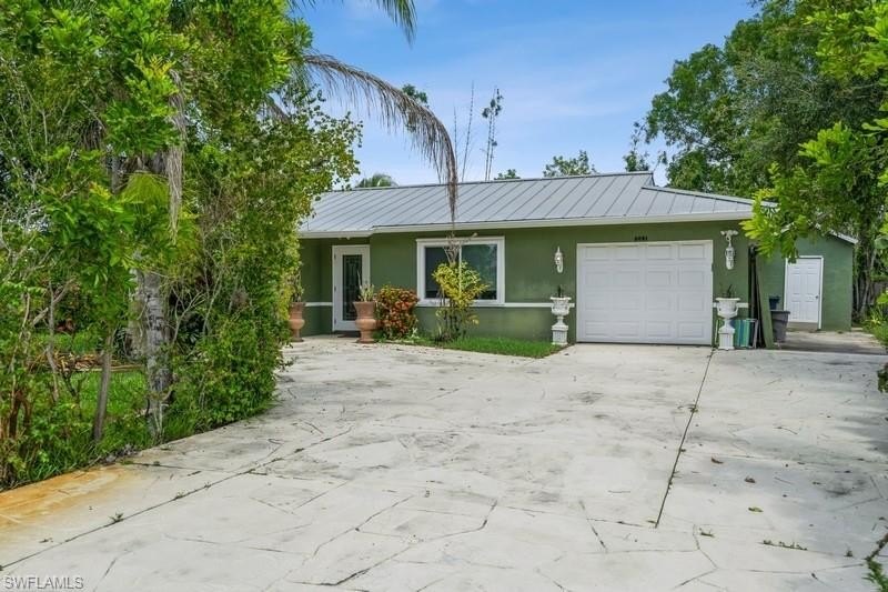 Welcome Home. Take advantage of this price improvement before - Beach Home for sale in Fort Myers, Florida on Beachhouse.com