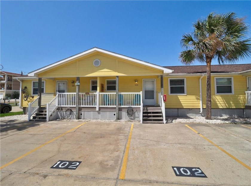 What a cute complex located right in the heart of Port A. A - Beach Condo for sale in Port Aransas, Texas on Beachhouse.com