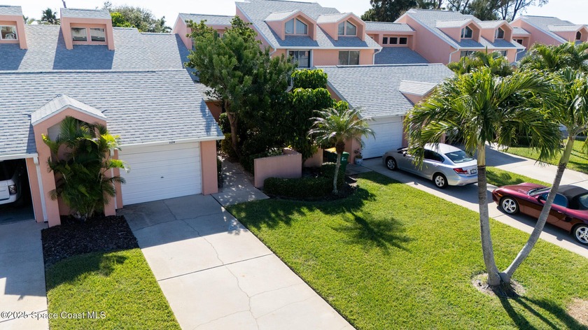 Perfectly positioned between the Atlantic Ocean & the Indian - Beach Condo for sale in Melbourne Beach, Florida on Beachhouse.com