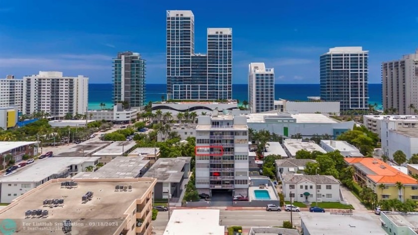 WALK TO BEACH.!! 2 BLOCKS FROM BEACH.  Charming 2-bedroom - Beach Condo for sale in Miami Beach, Florida on Beachhouse.com