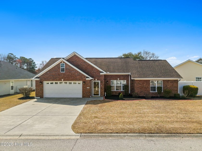 Beautiful 3 Bed / 2 Bath home in desirable Heather Lakes! This - Beach Home for sale in Little River, South Carolina on Beachhouse.com