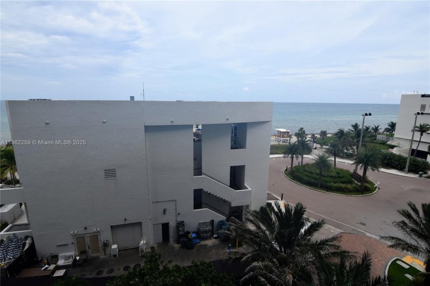OCEAN FRONT INVESTMENT OPPORTUNITY! 1 BED, 1.5 BATH RESIDENCE AT - Beach Condo for sale in Hollywood, Florida on Beachhouse.com