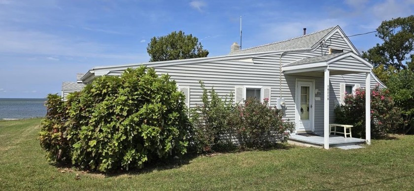 Cozy and charming beachfront cottage ready for fun in the sun! - Beach Home for sale in Eastville, Virginia on Beachhouse.com