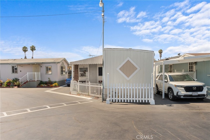 ARE YOU LOOKING TO BUY SOMETHING AFFORDABLE MINUTES AWAY FROM - Beach Home for sale in Torrance, California on Beachhouse.com