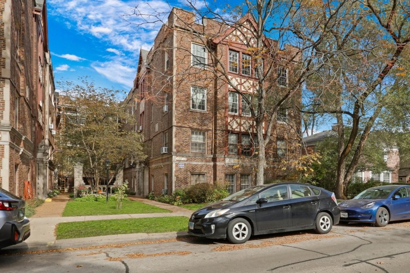 Your search ends here! This exquisite condo is sure to captivate - Beach Home for sale in Evanston, Illinois on Beachhouse.com