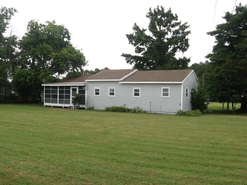 This is your chance to own an adorable beach cottage at Smith's - Beach Home for sale in Eastville, Virginia on Beachhouse.com