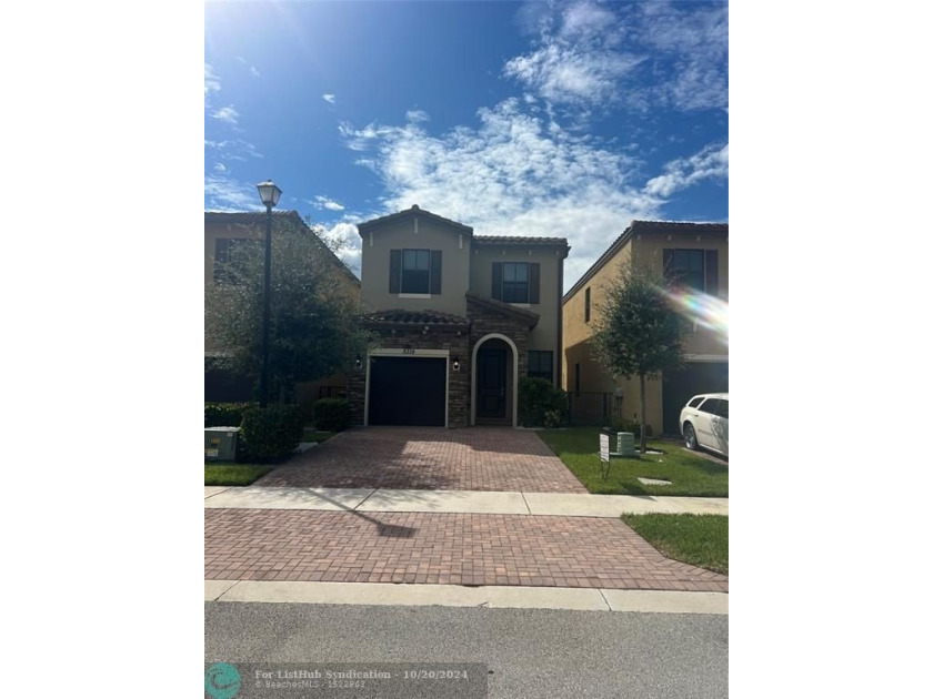 Newer construction built in 2019. Features impact windows - Beach Home for sale in Tamarac, Florida on Beachhouse.com