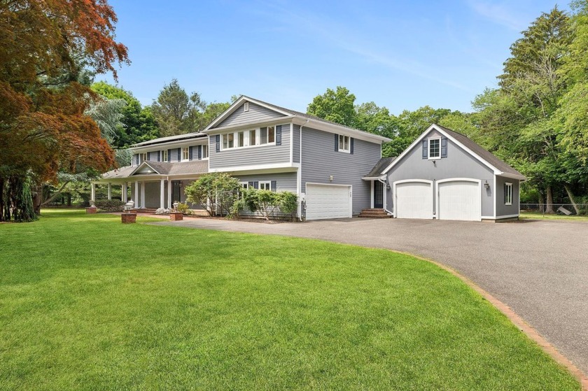 COLD SPRING HARBOR. This renovated Colonial home sits on a flat - Beach Home for sale in Cold Spring Harbor, New York on Beachhouse.com