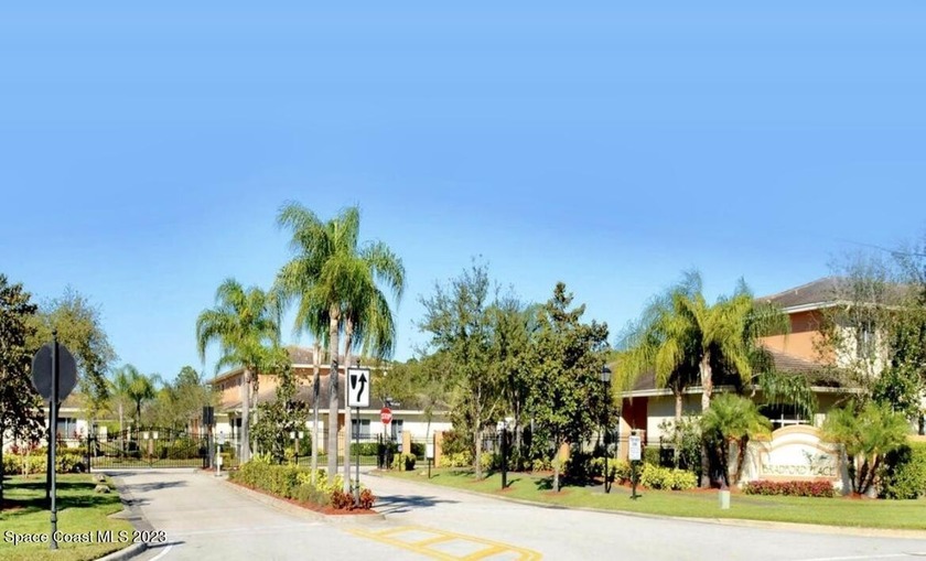 Spectacular, spacious and ready move in 4 bedroom 3 bathroom - Beach Townhome/Townhouse for sale in Vero Beach, Florida on Beachhouse.com