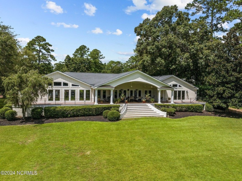 Waterfront Lifestyle at its Best!
Nestled on 1.32 acres just - Beach Home for sale in Trent Woods, North Carolina on Beachhouse.com