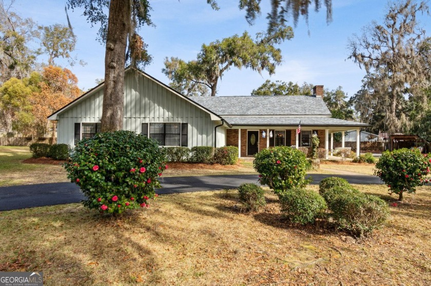 Located on one of the prettiest streets in downtown St. Marys - Beach Home for sale in Saint Marys, Georgia on Beachhouse.com