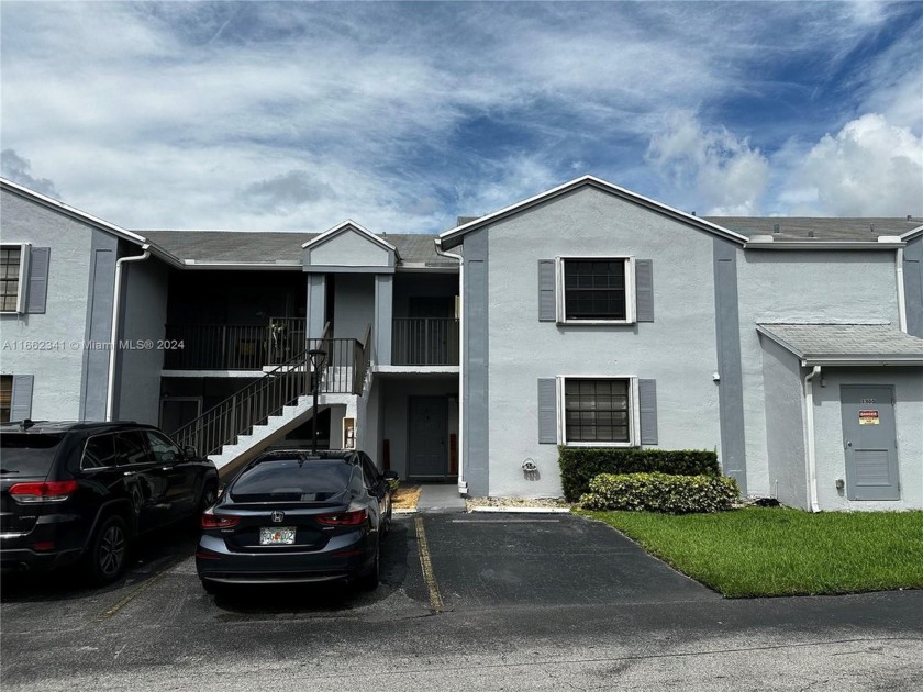 Fantastic Find - 2 Bed/2 Bath Lakefront Condo at Lakeshore - Beach Condo for sale in Homestead, Florida on Beachhouse.com