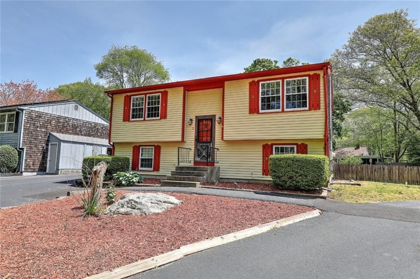 ~Now available: A 3-bedroom, 2 full bath home with laundry area - Beach Home for sale in Narragansett, Rhode Island on Beachhouse.com