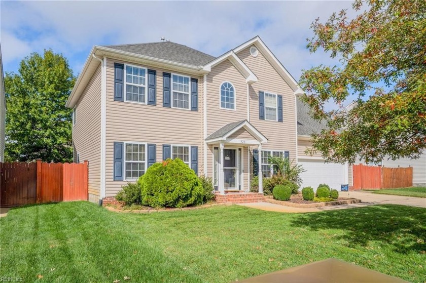 You don't want to miss this 4 bed 2.5 bath home offering over - Beach Home for sale in Virginia Beach, Virginia on Beachhouse.com