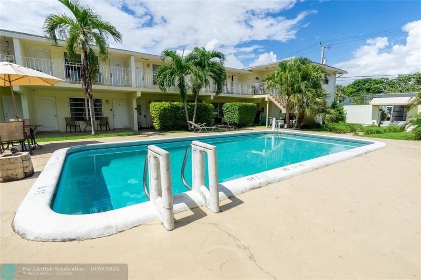 17th St Causeway-Southport-Harbordale area. 1st floor condo - Beach Condo for sale in Fort Lauderdale, Florida on Beachhouse.com