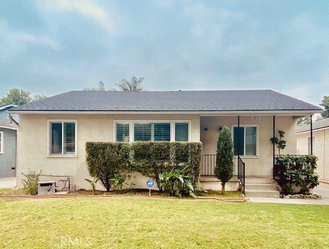This beautifully updated 5-bedroom, 2-bathroom home in Long - Beach Home for sale in Long Beach, California on Beachhouse.com