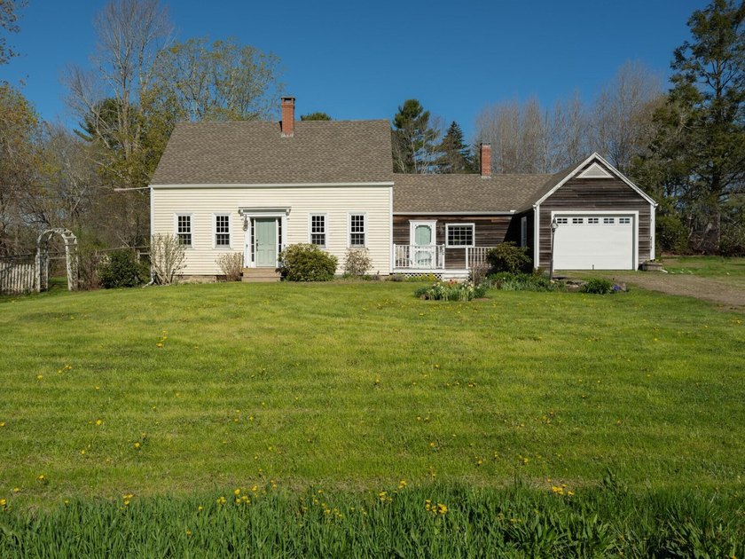 Set in the heart of Cushing, widely known as Wyeth country & - Beach Home for sale in Cushing, Maine on Beachhouse.com