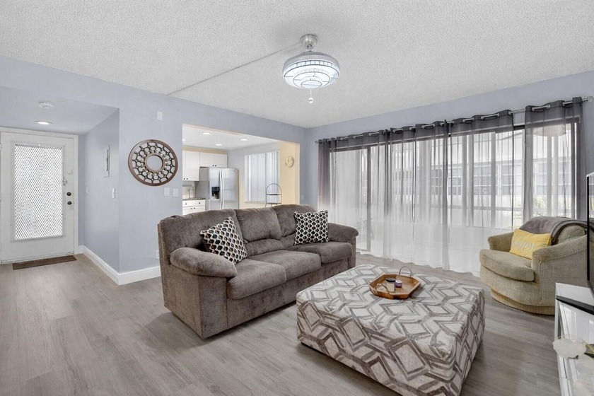 Beautifully maintained 1BR/1.5BA first-floor condo located in - Beach Condo for sale in Delray Beach, Florida on Beachhouse.com