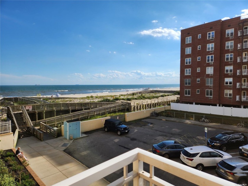 Beautiful South West ocean and beach views from all room - Beach Home for sale in Long Beach, New York on Beachhouse.com