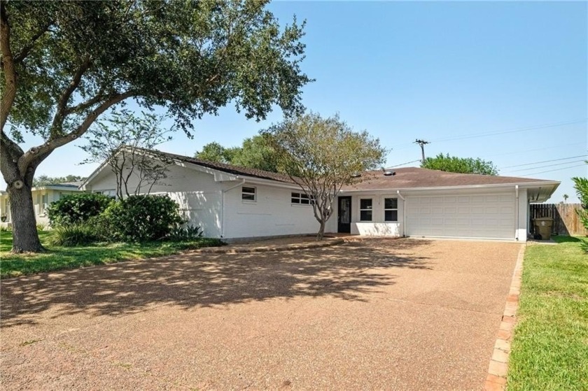 Located on large corner lot with mature trees in highly - Beach Home for sale in Corpus Christi, Texas on Beachhouse.com