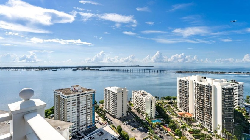 Looking for an affordable 2-bedroom option with gorgeous views - Beach Condo for sale in Miami, Florida on Beachhouse.com