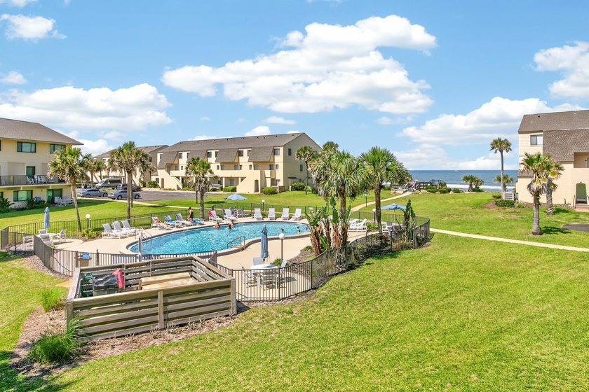 Welcome to Summerhouse! This beautifully maintained 2-story - Beach Condo for sale in St Augustine, Florida on Beachhouse.com