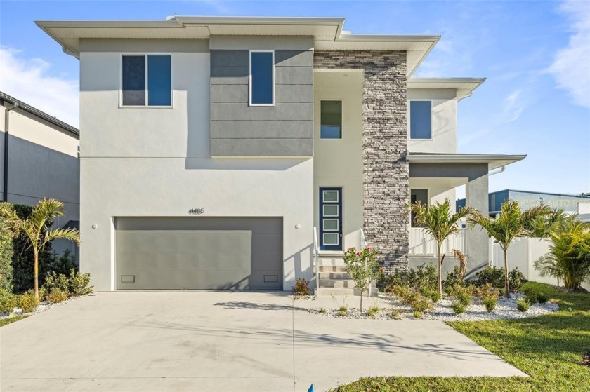 Discover SOUTH TAMPA's Exquisite NEW CONSTRUCTION!!...  
Welcome - Beach Home for sale in Tampa, Florida on Beachhouse.com