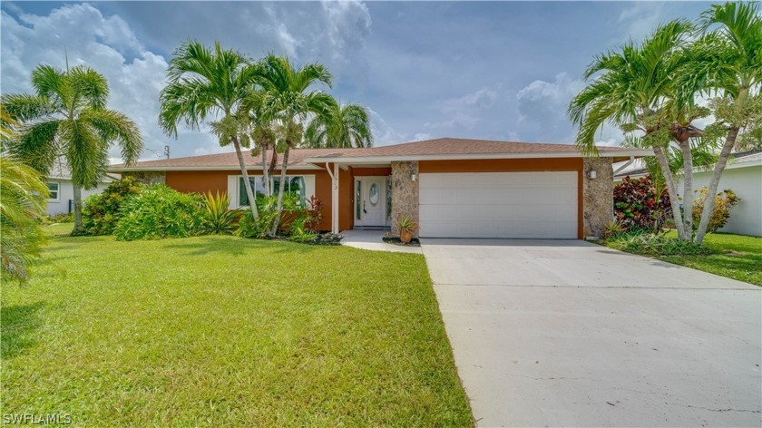 Welcome to your dream waterfront lifestyle! This charming and - Beach Home for sale in Cape Coral, Florida on Beachhouse.com