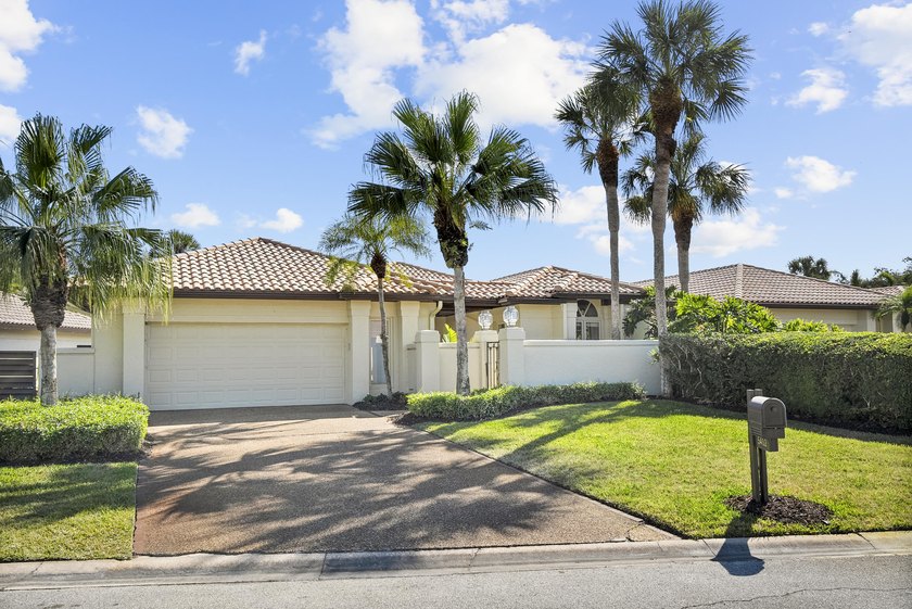 IMPROVED PRICE! Welcome to this beautifully updated CBS-built - Beach Home for sale in Stuart, Florida on Beachhouse.com