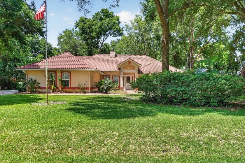 Welcome to this beautiful single-family concrete block residence - Beach Home for sale in St Augustine, Florida on Beachhouse.com