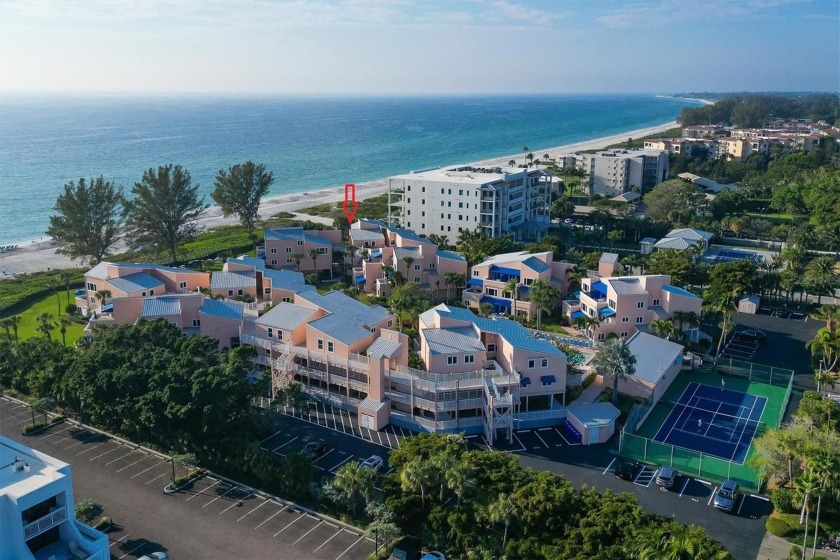 Rarely available Gulf-front condominium in the boutique Sand Cay - Beach Condo for sale in Longboat Key, Florida on Beachhouse.com