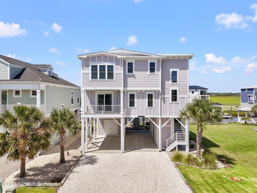 Beautiful Carolina Bluewater Custom built home on canal with a - Beach Home for sale in Sunset Beach, North Carolina on Beachhouse.com