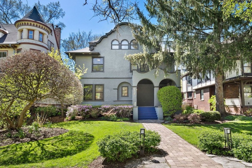 Fabulous 6-Bedroom Home in Prime NE Evanston Location. This - Beach Home for sale in Evanston, Illinois on Beachhouse.com