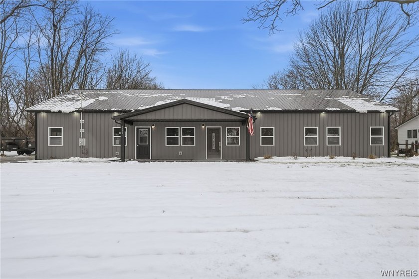 VR Pricing! Seller will consider offers between $389,900-$415 - Beach Home for sale in Barker, New York on Beachhouse.com