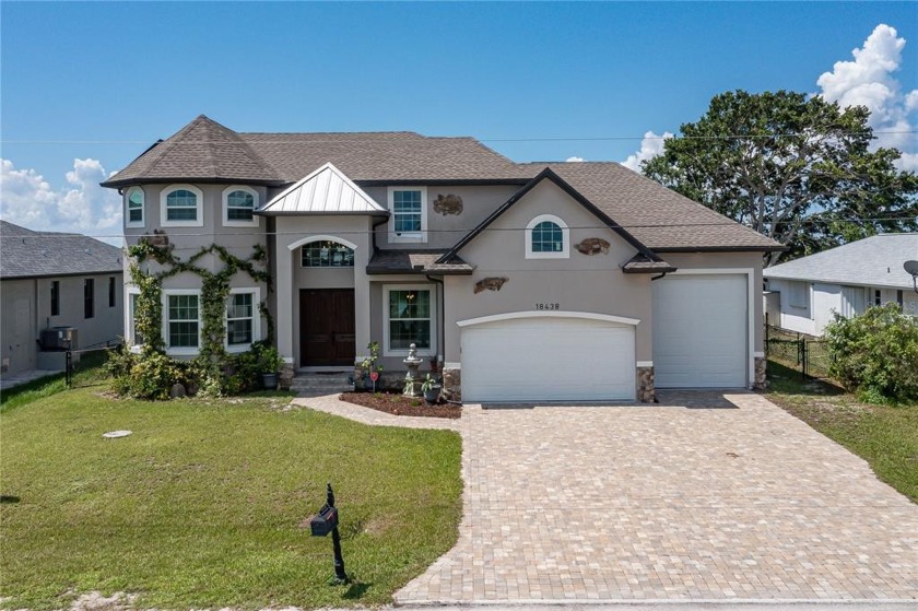 WATERFRONT DREAM HOME IN PORT CHARLOTTE - This custom, 5 bed/3.5 - Beach Home for sale in Port Charlotte, Florida on Beachhouse.com